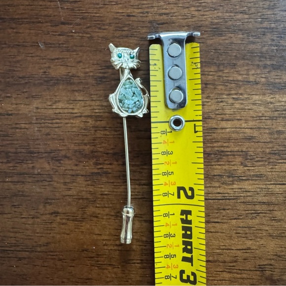 Vintage Cat Figural Stick Pin “Jelly Belly” Green Stone Belly - Picture 4 of 4